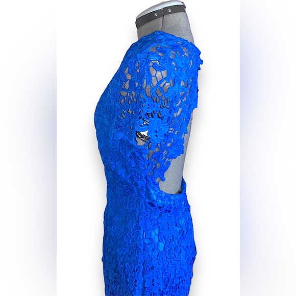 Lulu’s Romance Language Blue Backless Lace Dress sz M - Picture 13 of 16